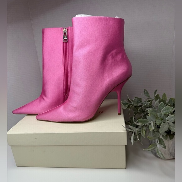 Good American Emma High Booties in Pink Size 10M Barbiecore Stiletto Preppy NIB - Picture 16 of 16